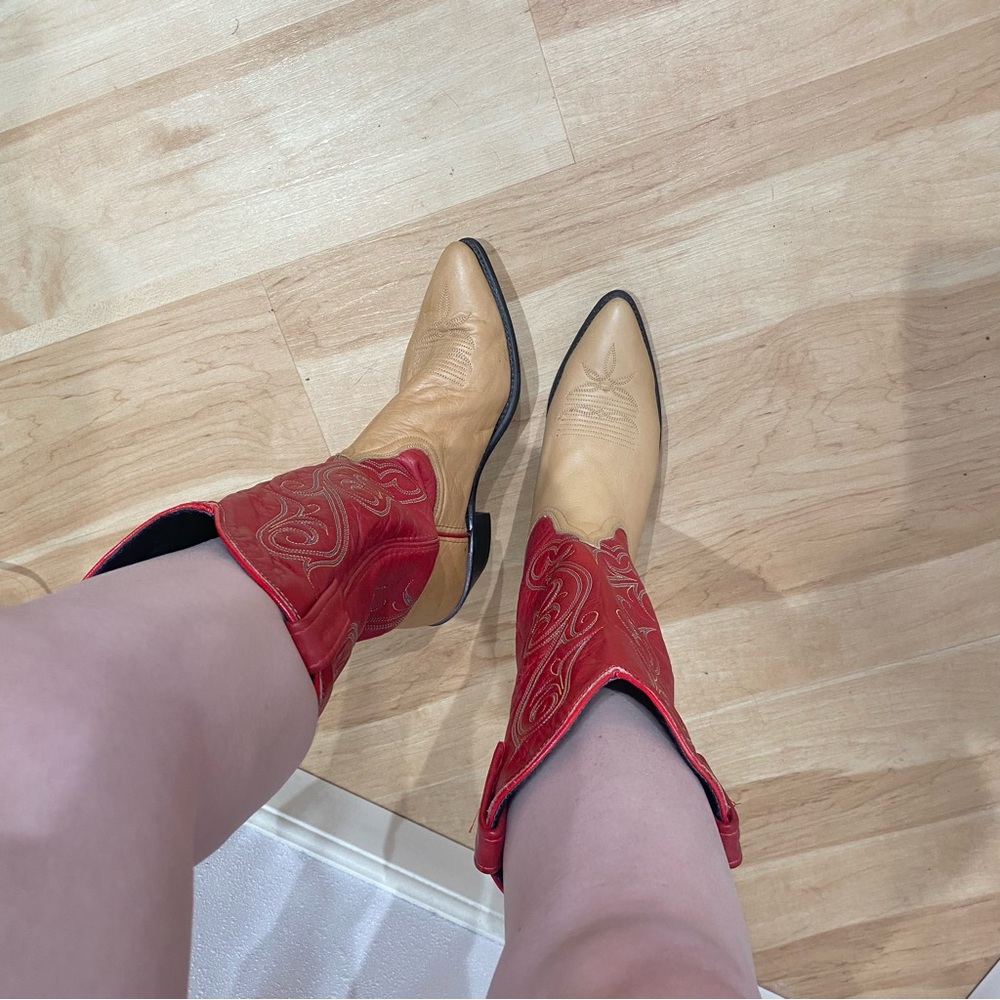 Vintage ACME Leather Cowgirl Boots (8) - Picture 3 of 8